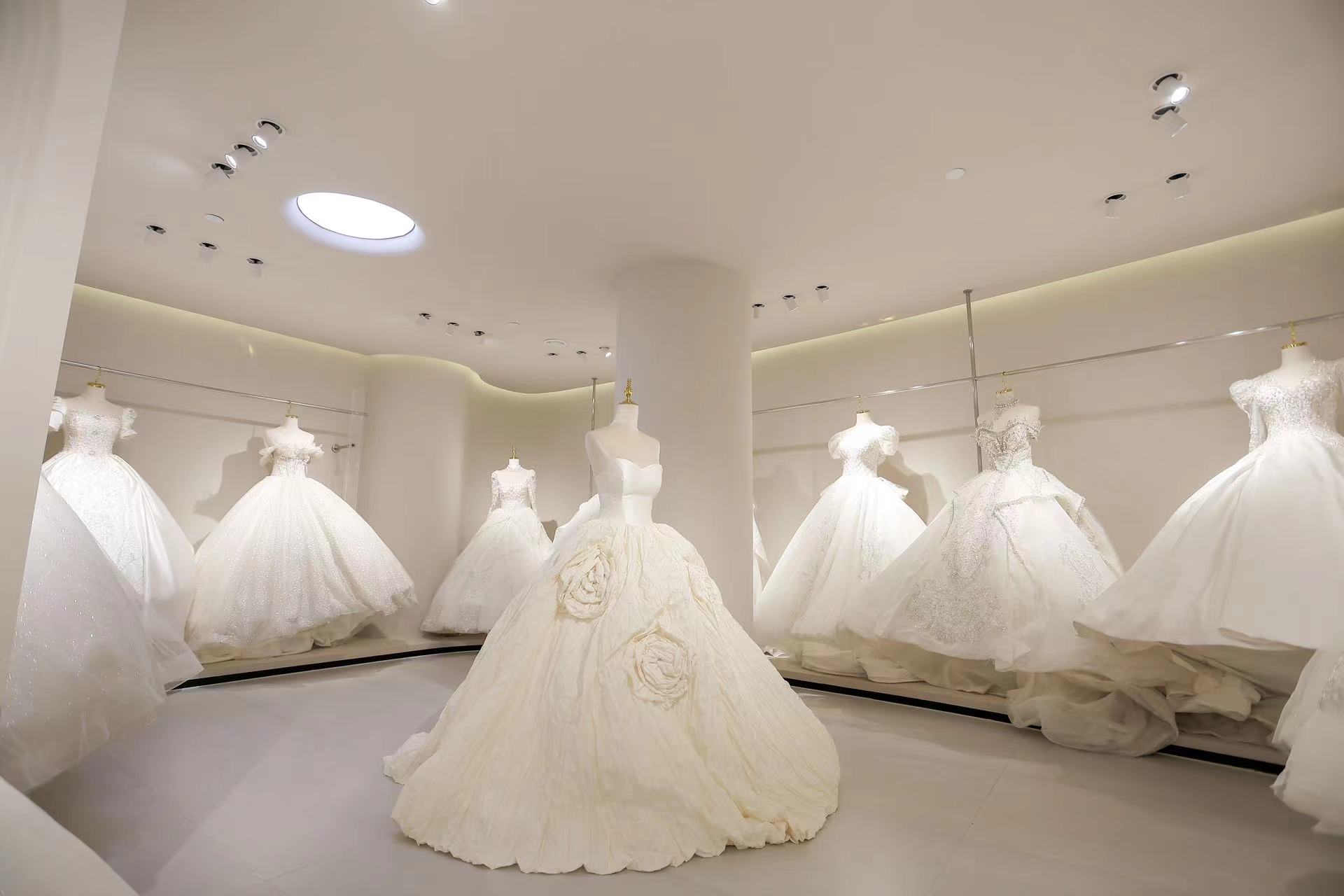 百年好合婚纱展厅实拍
